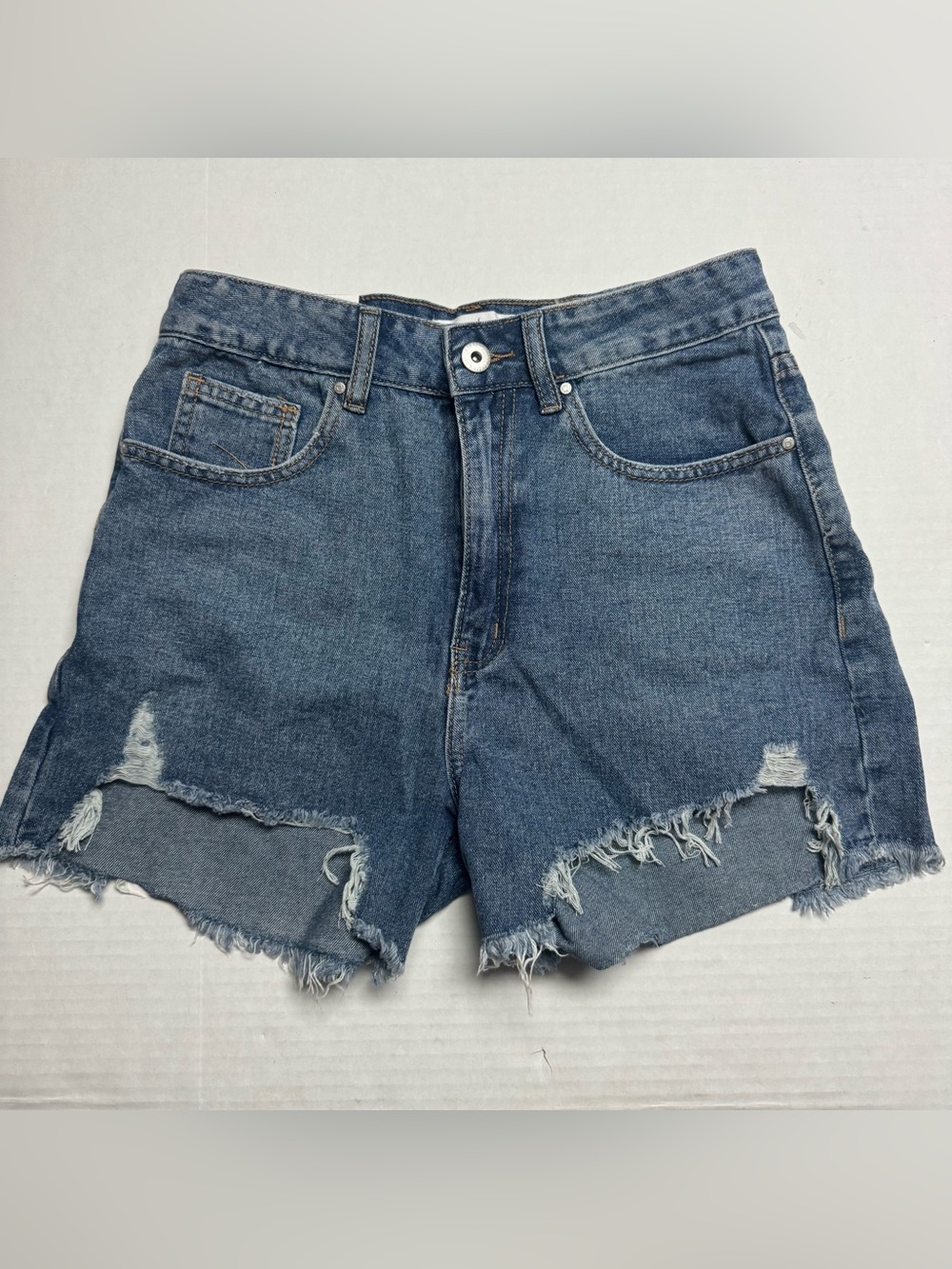 COTTON ON High Rise Harley Distressed Hem Denim Short, Blue Size: 4 New W/ Tags